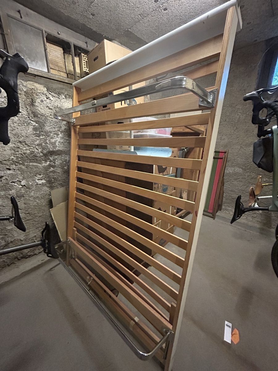 Reti a doghe: Bett-Lattenrost mit Füssen 140x200 – Usato da Bern venduto da UeliSeewer