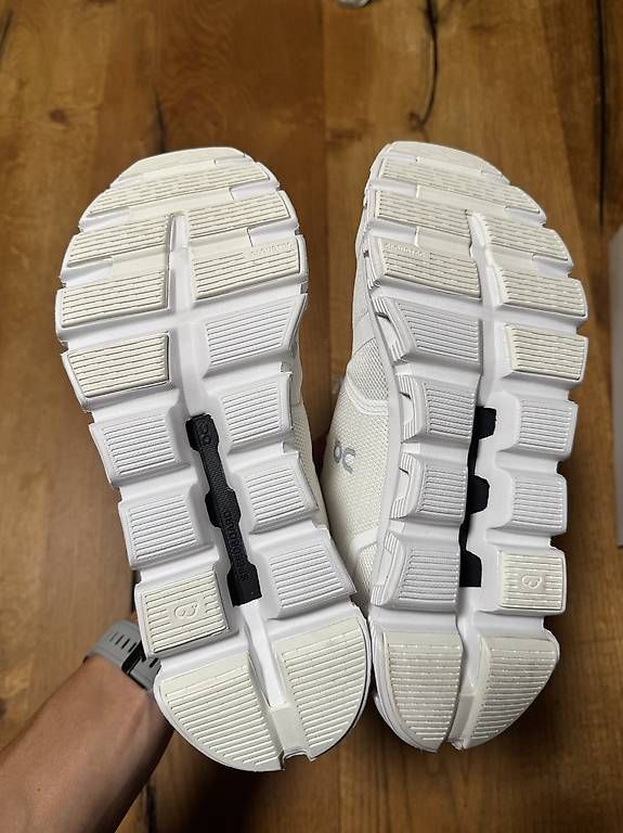 On Scarpe da donna: ON Cloud 6 White White Schuhe 40 RFID – Usato da Winterthur venduto da up. 3