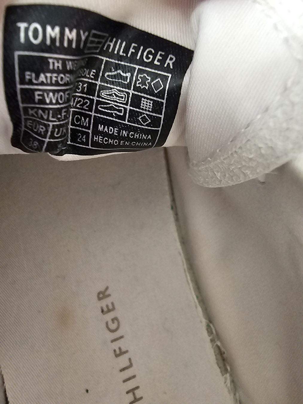 Tommy Hilfiger Scarpe da donna: Tommy Hilfiger Sneaker weiss Grösse 38 – Usato da Herzogenbuchsee venduto da tgi_rln7 4