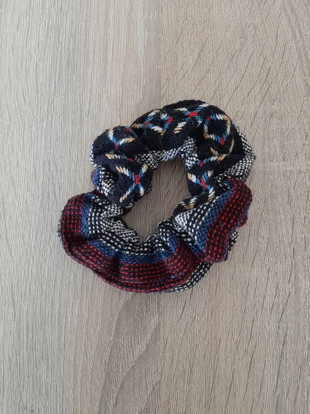 Accessoires pour cheveux: Haargummi, Durchmesser ca. 11 cm – D'occasion à Menziken par Rien1