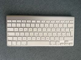 Apple Wireless Keyboard (Vorgänger des Magic Keyboards)