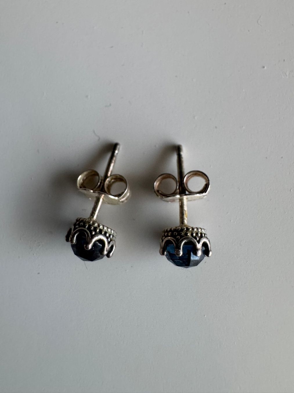 Ohrringe & -stecker: Pandora Ohrstecker silber/blau/grau – Gebraucht aus Zürich von sel_w5sd 2