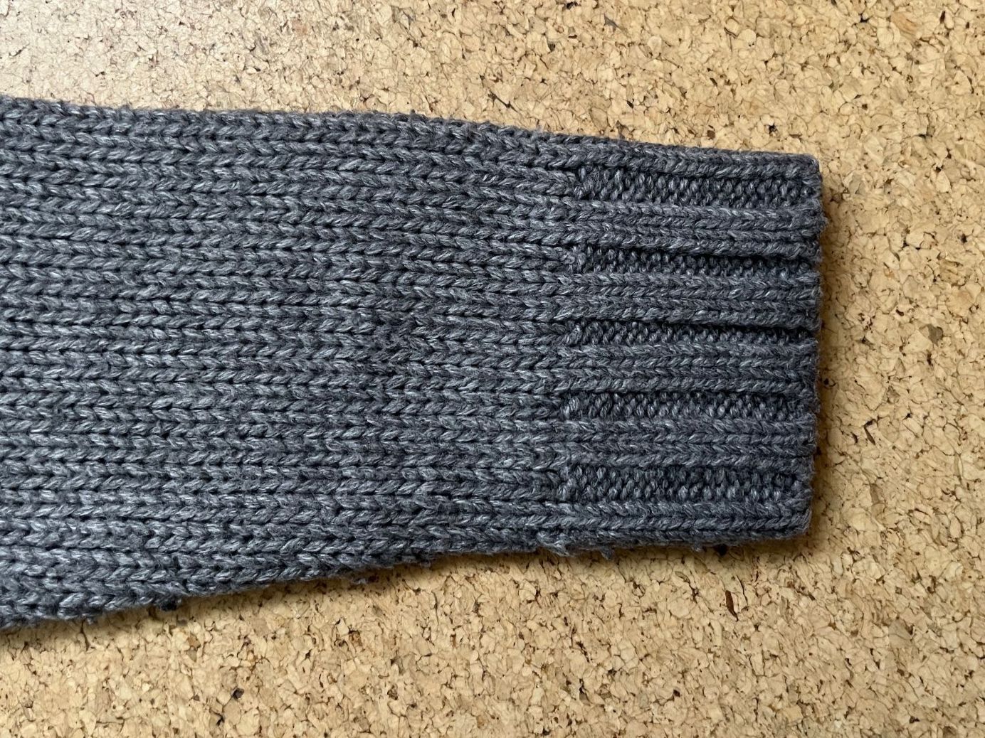 Maglioni & Felpe: Strickpullover grau für Jungs, Gr. 98 – Usato da Grosswangen venduto da Vita500 4