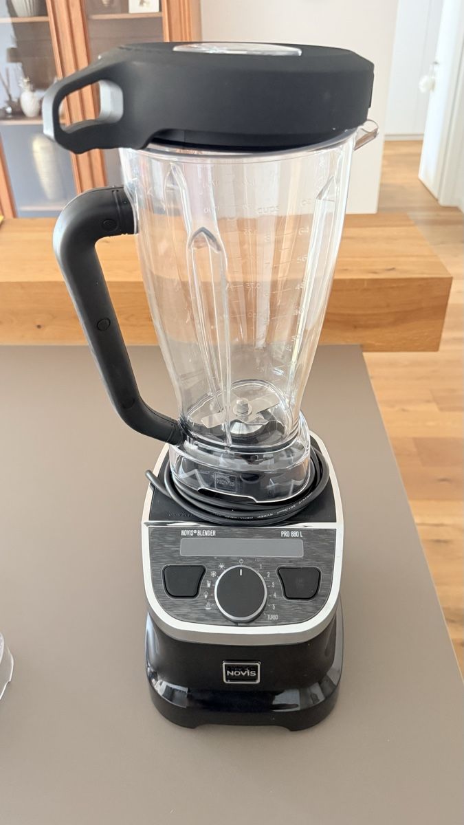 Novis Küchengeräte: Novis ProBlender 880L - Top Zustand – Gebraucht aus Ennetbürgen von PurePick