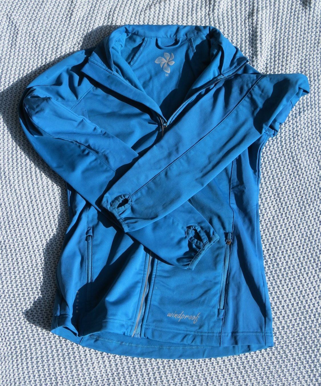 Jacken: Softshelljacke Gr.36 – Gebraucht aus Langenthal von Steinadler129
