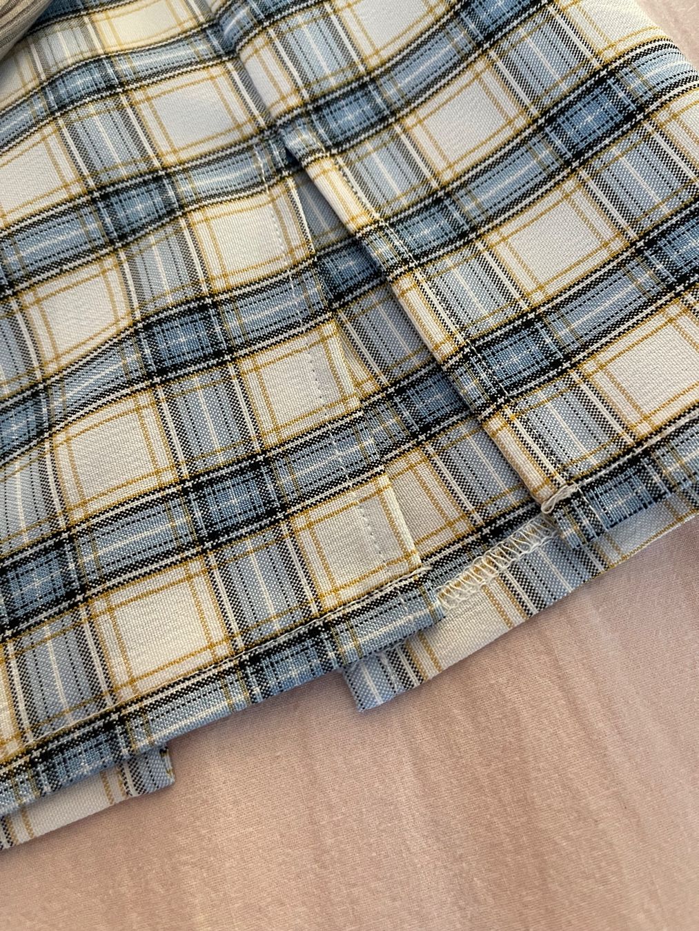 Kleiderpakete: Top mit kariertem Mini-Jupe Gr.38/M – Gebraucht aus Steffisburg von lar_x57s 1