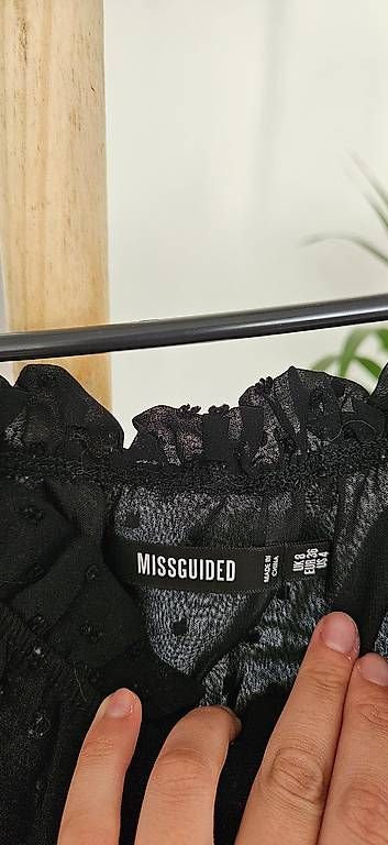 Kleider: Missguided black lace mini dress Size 36 – Gebraucht aus Oberweningen von mir_2wt5 1