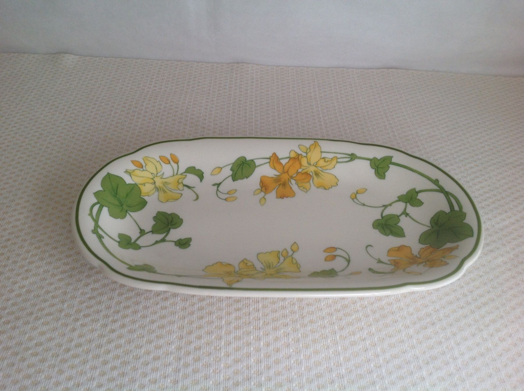 Villeroy & Boch Piatti di portata: Villeroy & Boch - Geranium - plat 23x14 cm – Usato da Sion venduto da accroshoes 2