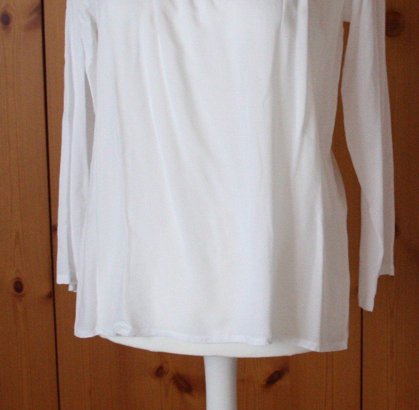 Camicette: Bluse Langarm weiss  Gr. XL – Usato da Flüelen venduto da Diversicum-Curvy 2