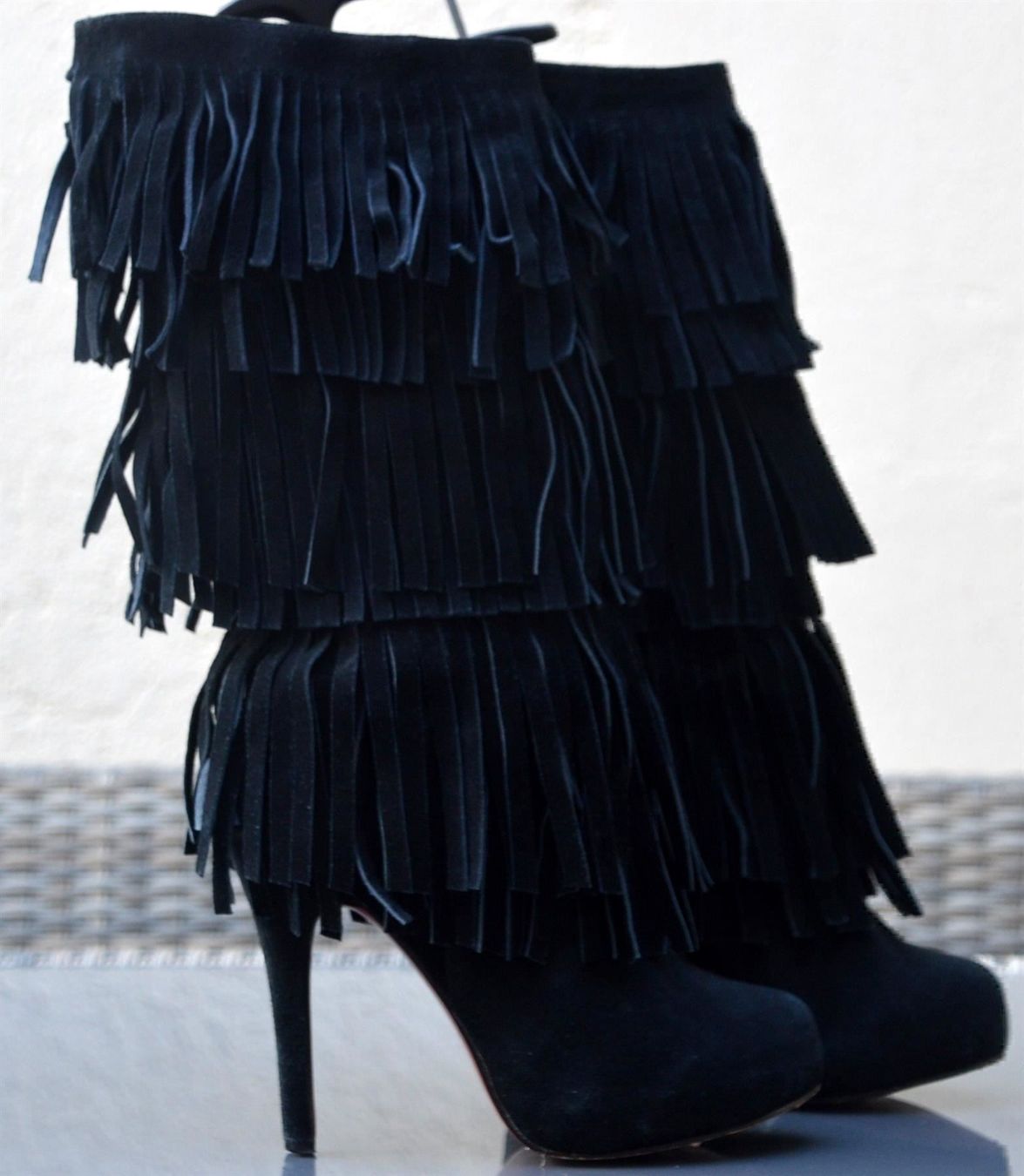 Christian Louboutin Scarpe da donna: Boots / Bottes Louboutin Fringe .37 – Usato da Collonges venduto da Auganien 5