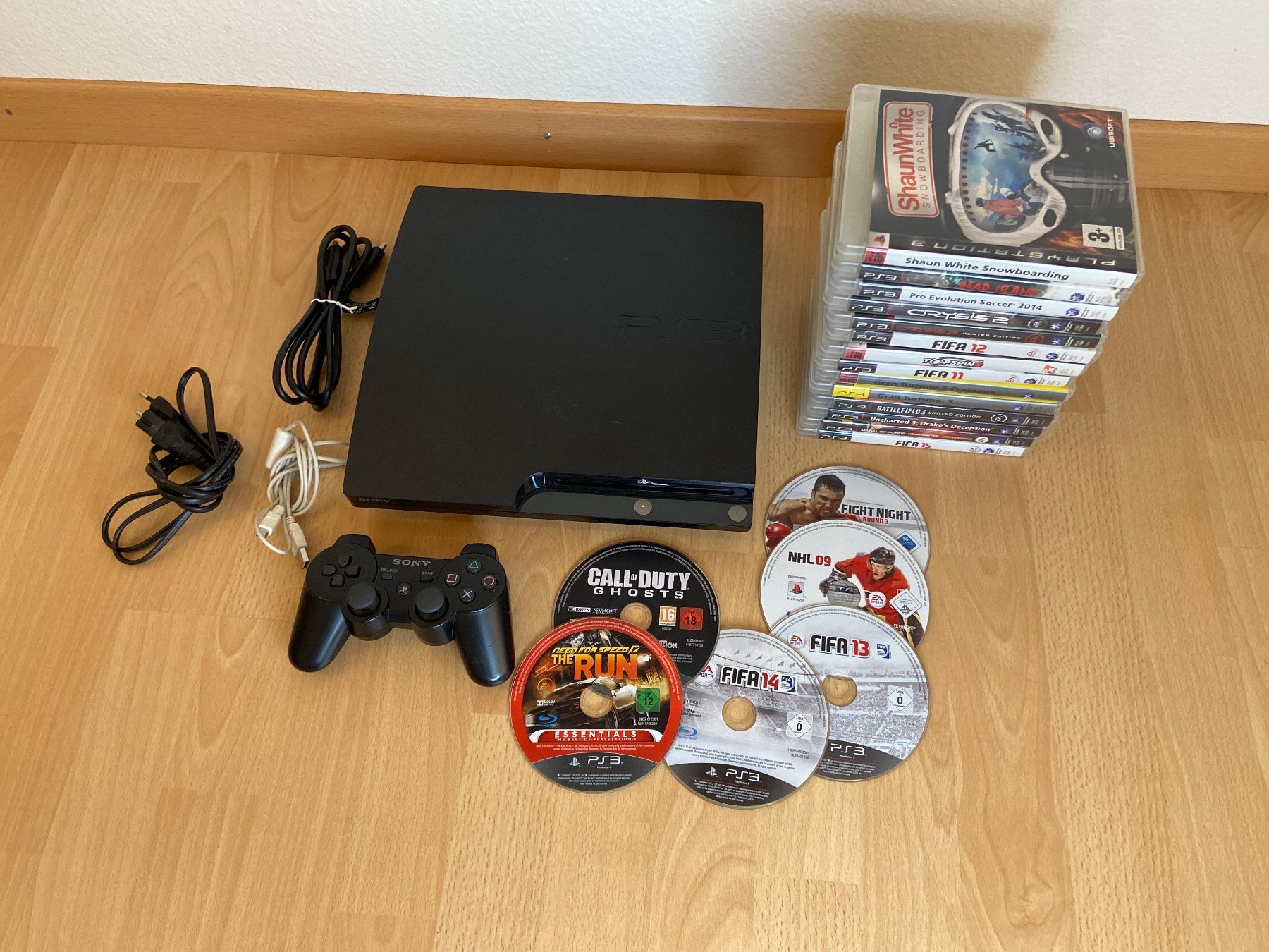 Sony Konsolen: PS3 Konsole mit 20 Spielen – Gebraucht aus St.gallen von taduz