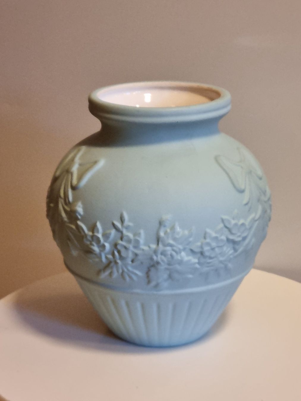 Vasi & Recipienti: Vintage Vase Relief Blüten hellblau 20cm – Usato da Scharnachtal venduto da devin03 5