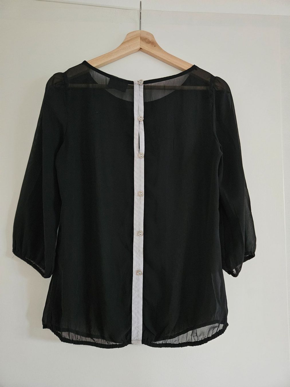 Blusen: Tolle, schwarze, durchscheinende Bluse – Gebraucht aus Schaffhausen von sabrina915 5