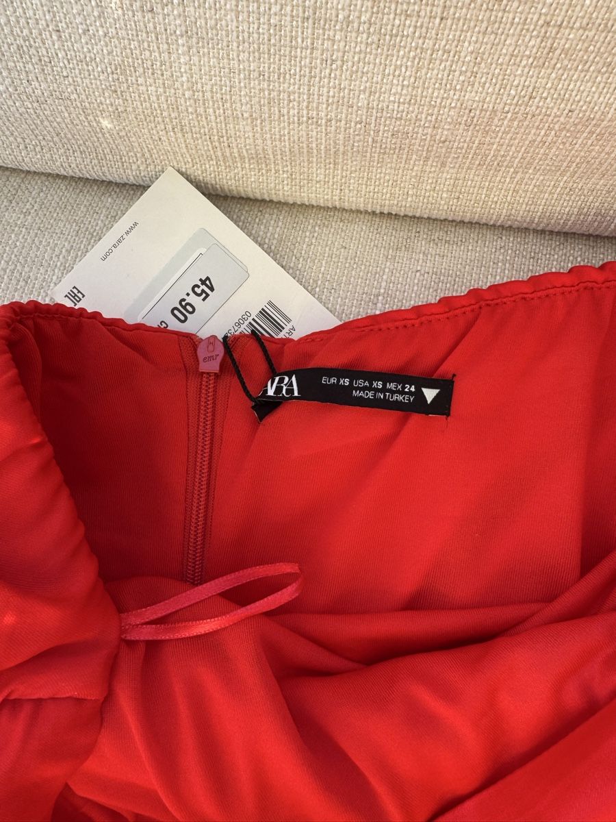 Zara Kleider: Zara red dress XS – Gebraucht aus Thalwil von 0041angel 4