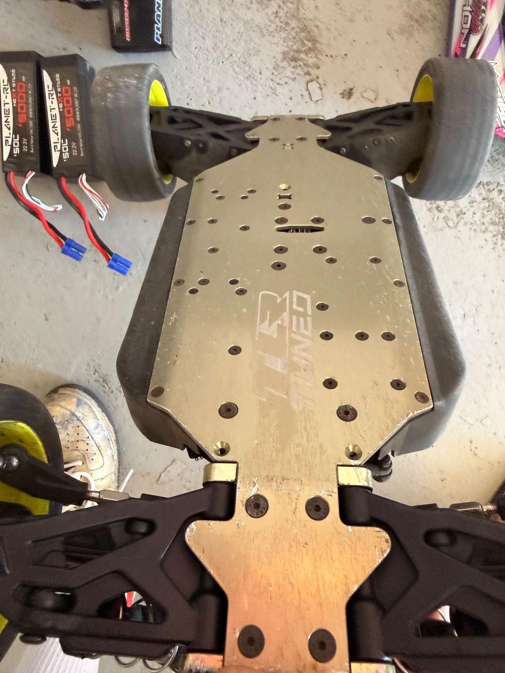 Arrma RC Kits de montage: Arrma Typhon 6s – D'occasion à St.Gallen par zoroshop 2