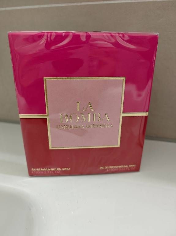 Profumi & Eau de Toilette: Carolina Herrera La bomba 80+10 ml Eau de Parfum  – Usato da Zürich venduto da pre_t7fd 3