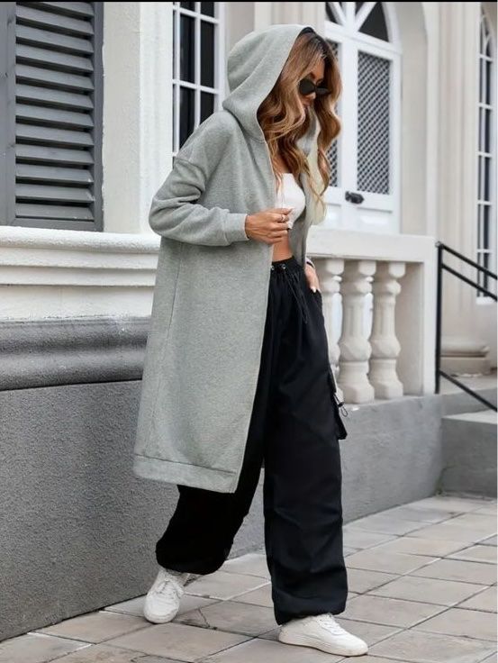 Pullover & Sweatshirts: Sweatjacke Hoodie – Neu und originalverpackt aus Uster von LisaH01 1