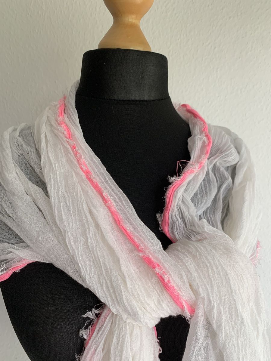 Foulard & Sciarpe: Halstuch NP 89 Fr. – Nuovo e nell'imballaggio originale da Füllinsdorf venduto da Bambu2007 2