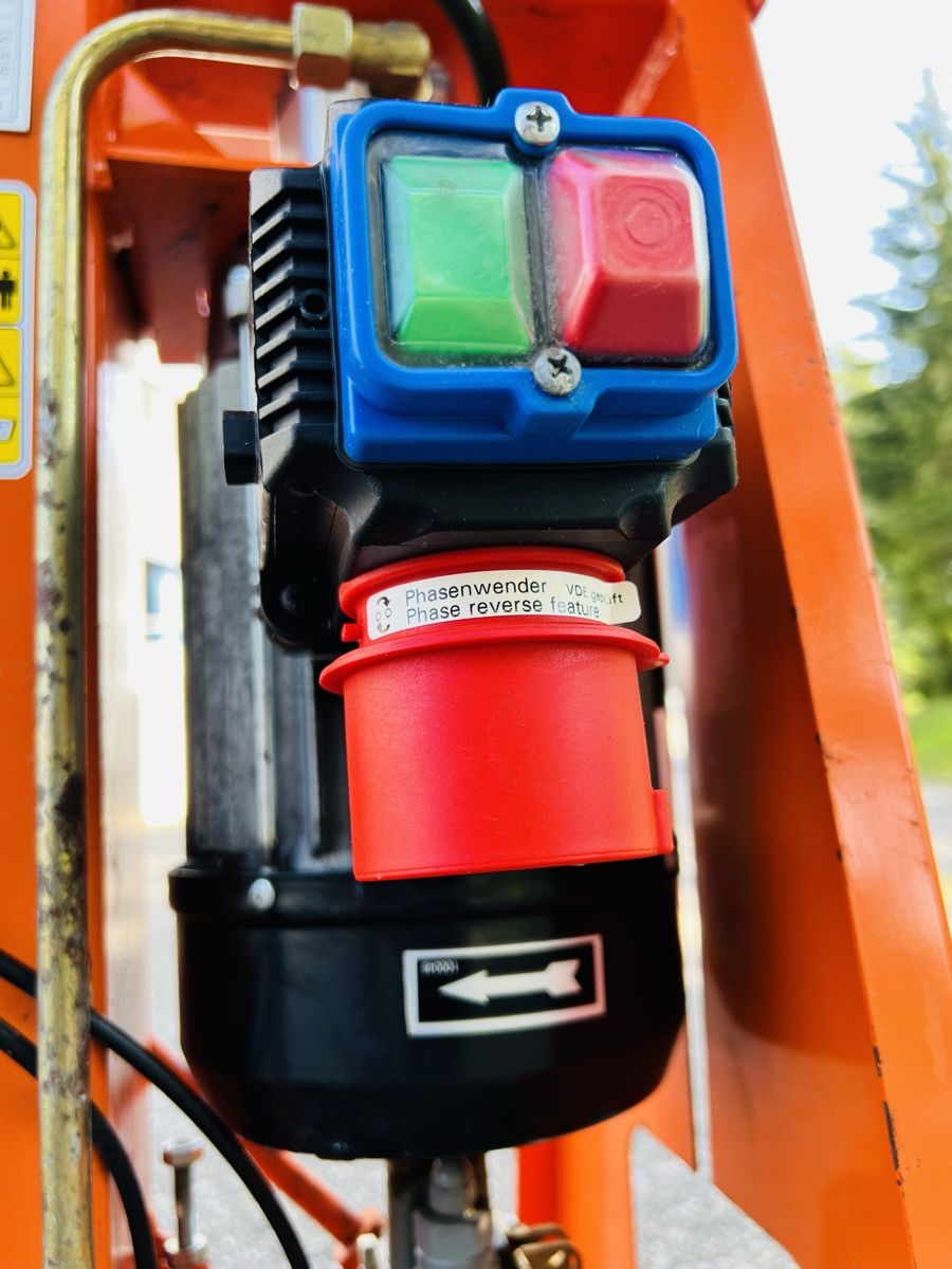 Tutte le macchine: Holzspaltmaschine  Profi 6.5 ton – Usato da Urdorf venduto da Faz_19 4