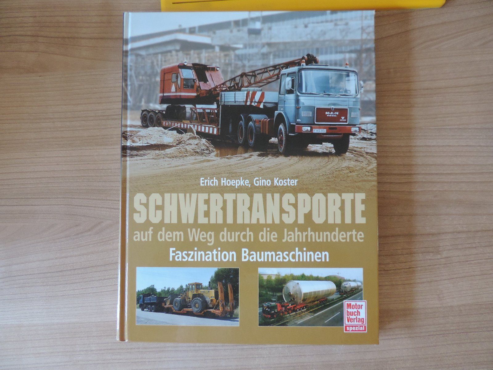 Livres: Buch "Schwertransporte" – D'occasion à Steinen par urscathry