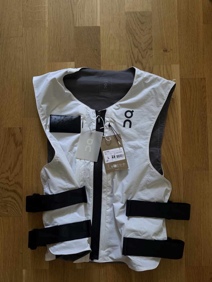 Gilet & Giacche: On Ice Vest – Nuovo e nell'imballaggio originale da Bern venduto da Laufsport3000