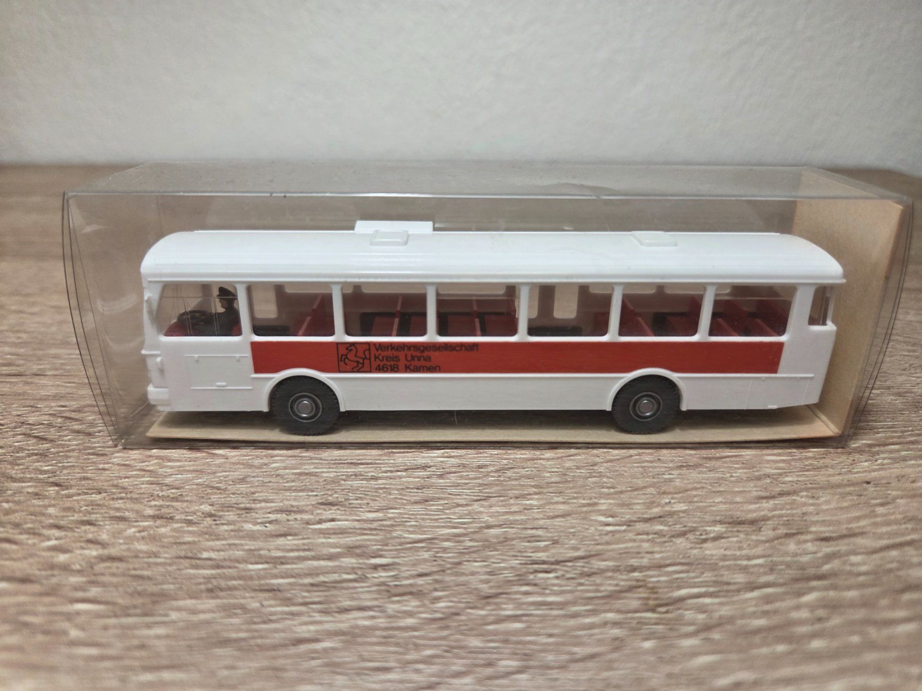 Wiking Voitures modèles: Wiking 20700 Bus H0 – Neuf avec emballage d'origine à St-Aubin-Sauges par Lo_Go