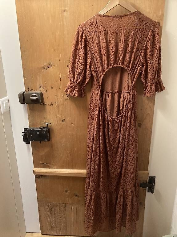 Vestiti: Rostbraunes Spitzenkleid Gr.L – Usato da Brunnadern venduto da Bumlebee 3