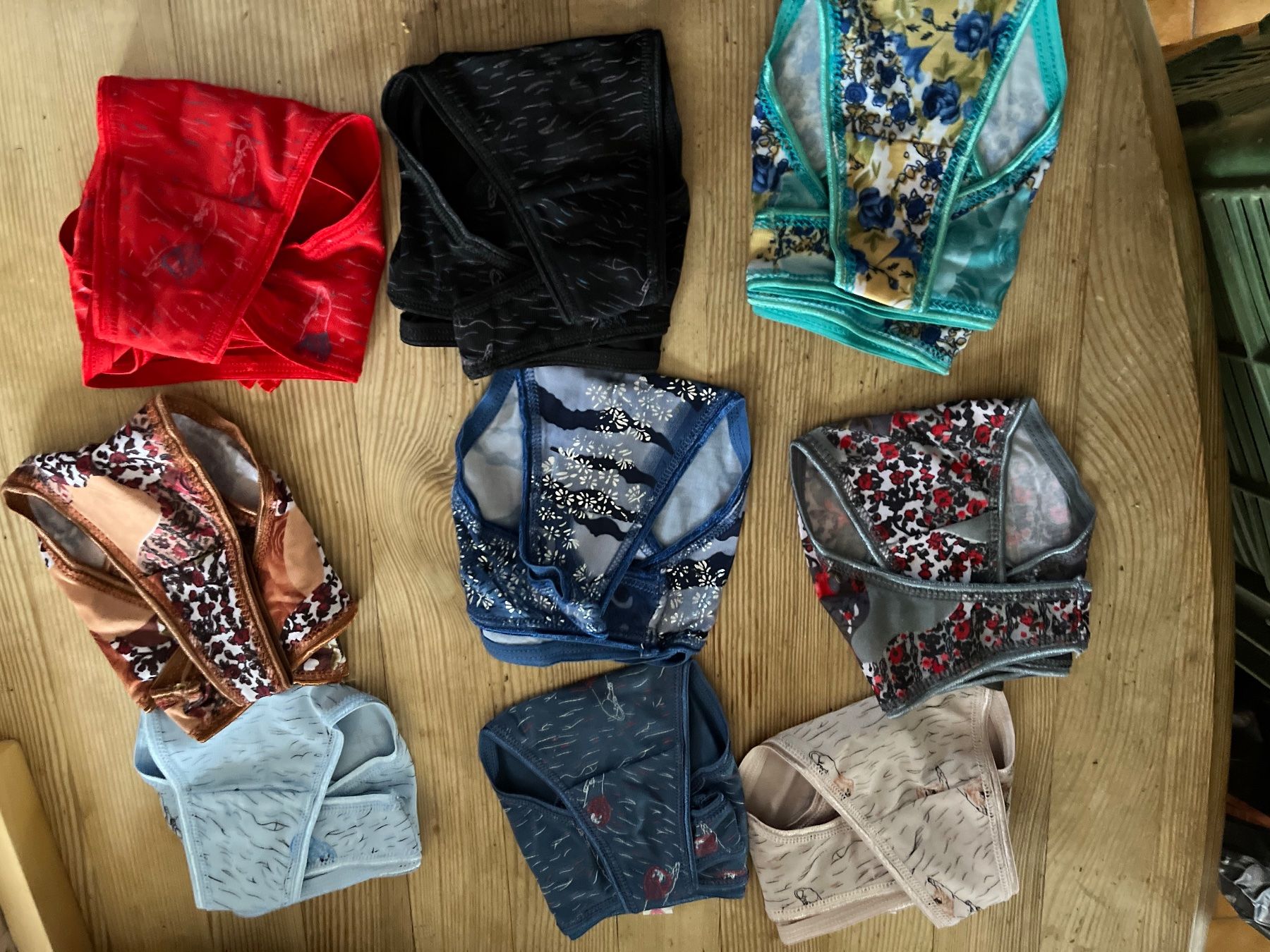 Altra biancheria intima: Lot 9 strings Taille S maman – Nuovo e nell'imballaggio originale da Veyrier venduto da kimedovapa 1