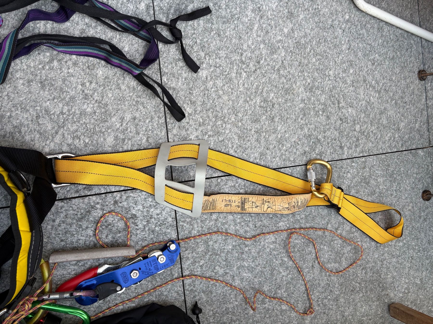 Attrezzatura da arrampicata: Kletterausrüsttung – Usato da Richterswil venduto da Alida62 7