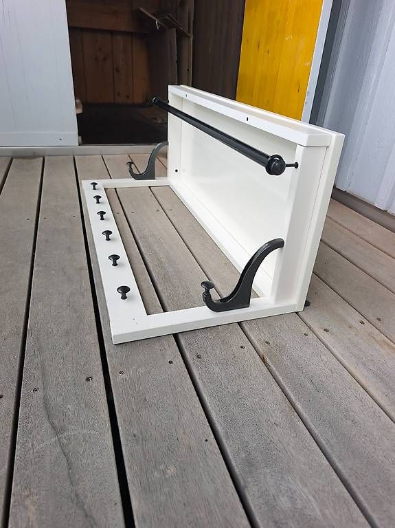 Garderobe: Garderobe – Gebraucht aus Embrach von SZ81