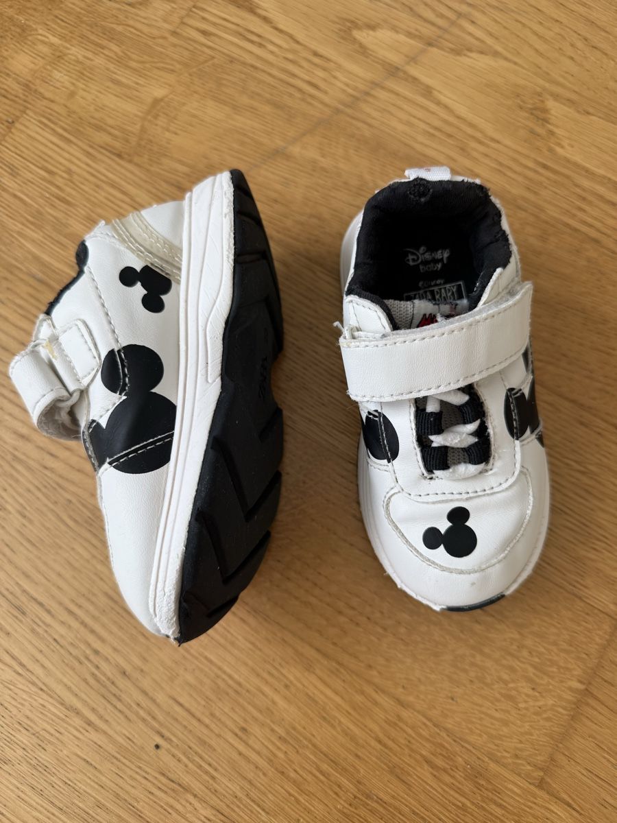 Scarpe per ragazzi: Zara Disney Mickie Mouse Shoe Gr.23 – Usato da Zürich venduto da audrey_dri 1