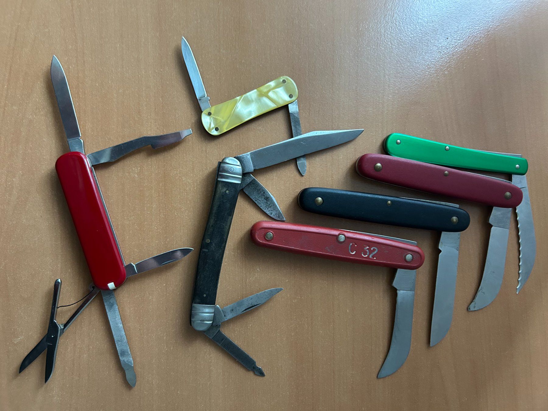 Victorinox Coltelli tascabile: Sackmesser Victorinox – Usato da Schafisheim venduto da Ducati57 5