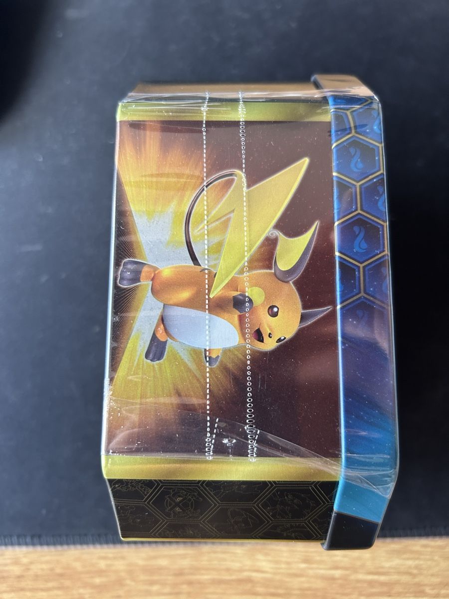 Pokémon Carte collezionabili: Hidden Fates Tin – Nuovo (secondo la descrizione) da Ettingen venduto da osc_6lj6 3