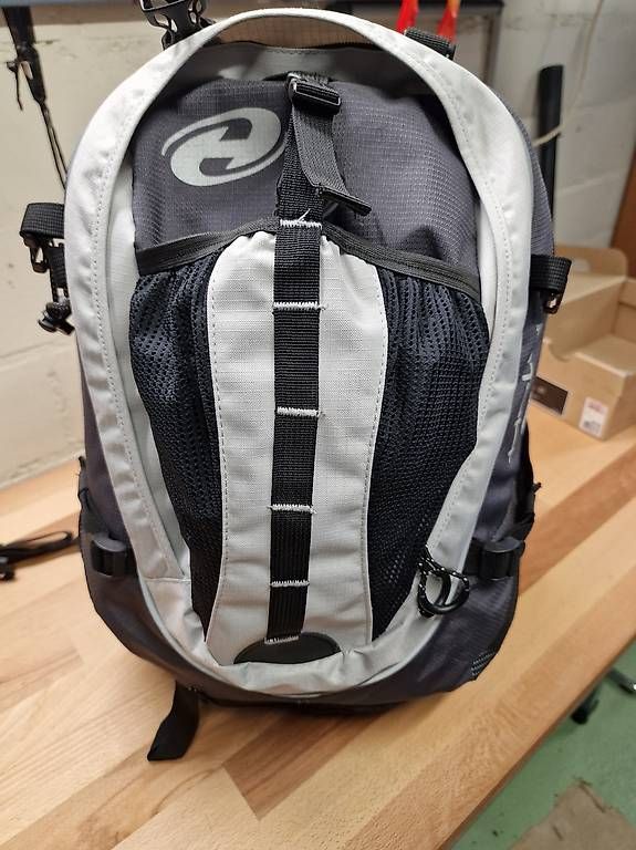 Zaini: Held Motorradrucksack neu – Usato da Wichtrach venduto da m_m_m_1990 2