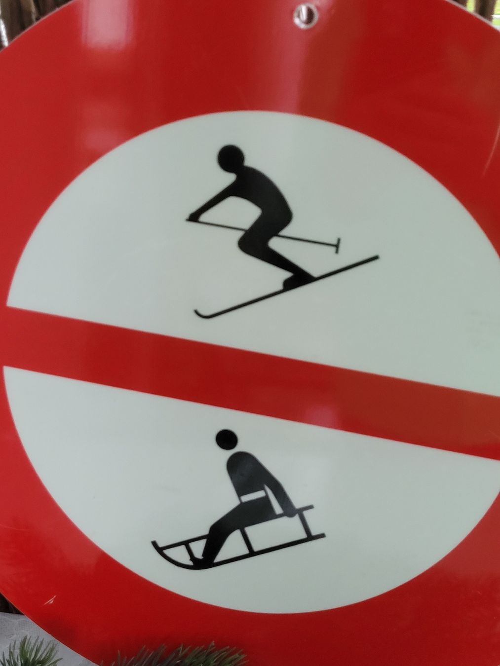 Schilder: Warnschild Stahlblech 40cm  – Gebraucht aus Buttikon SZ von Corendo 1