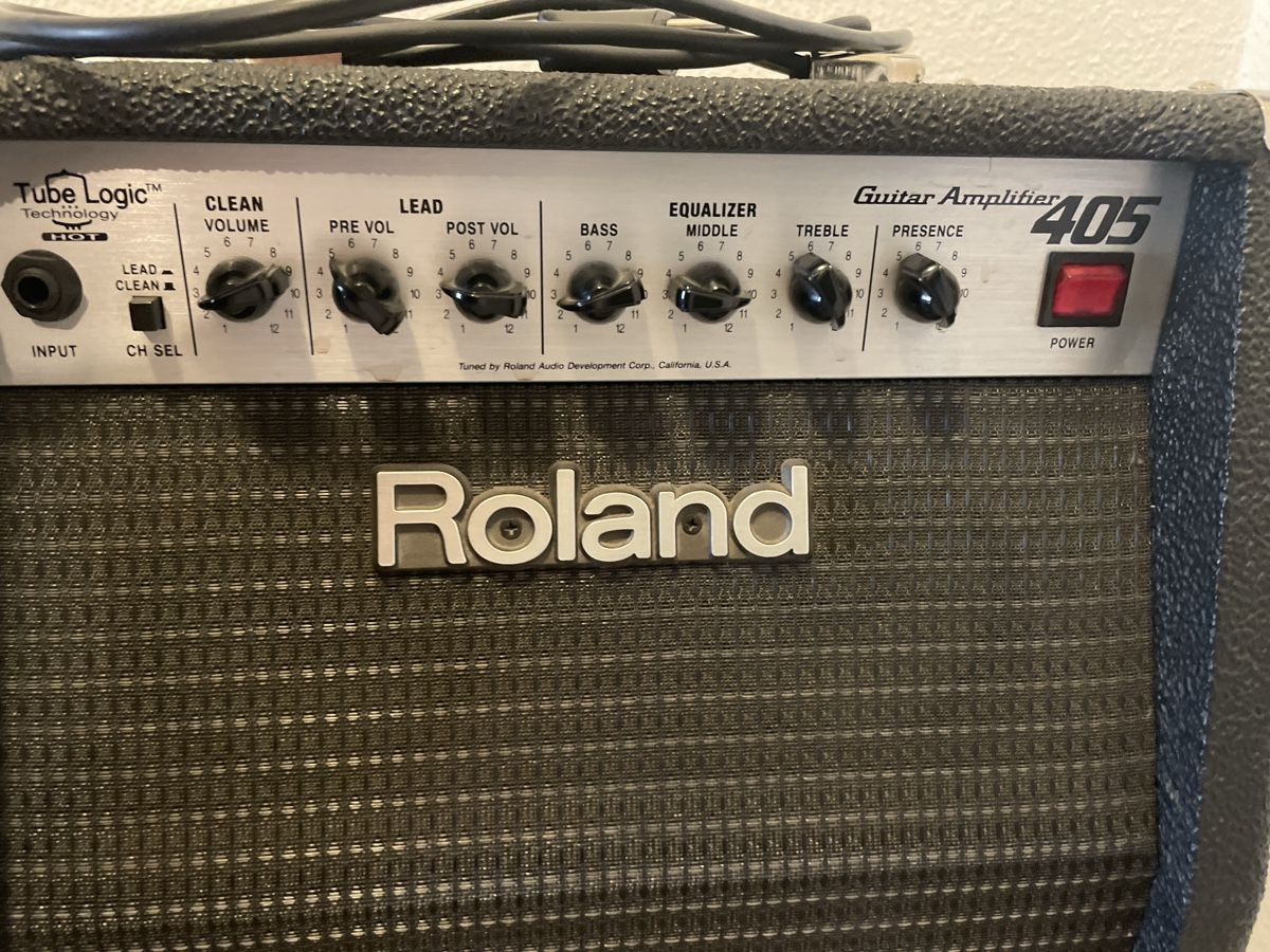 Roland Amplificatori: Gitarrenverstärker Roland 405 – Usato da Ebikon venduto da kob_mcb6 4