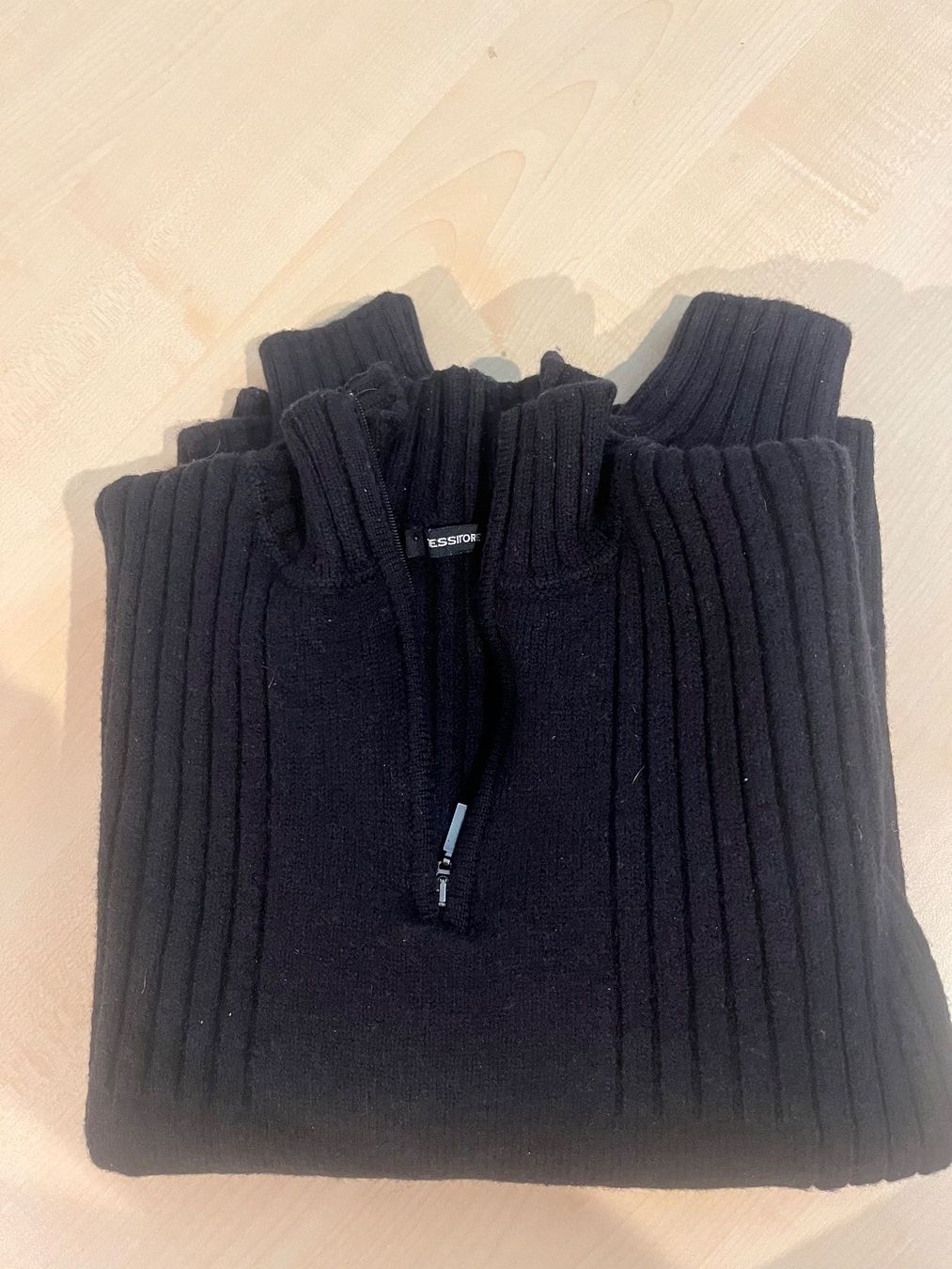 Pullover & Sweatshirts: Hochwertiger Herren Strickpullover Grösse M – Gebraucht aus Boll von pet_p87r 4