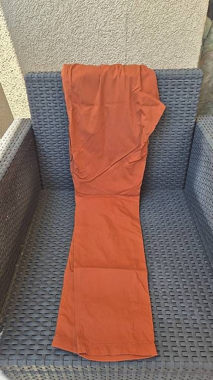 Pantalons: Pantalon Arc'teryx - rust – D'occasion à Lutry par and_25nt 2