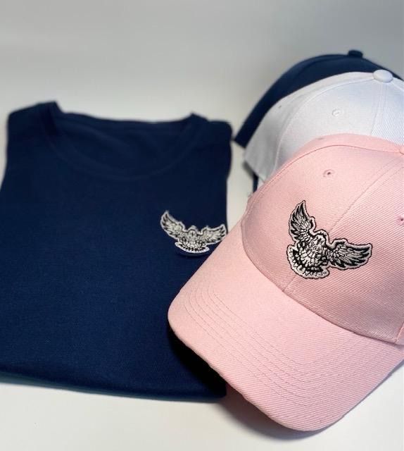 Kleiderpakete: The Birds - 3 T-Shirts & 3 Caps – Neu und originalverpackt aus Zug von Haegito