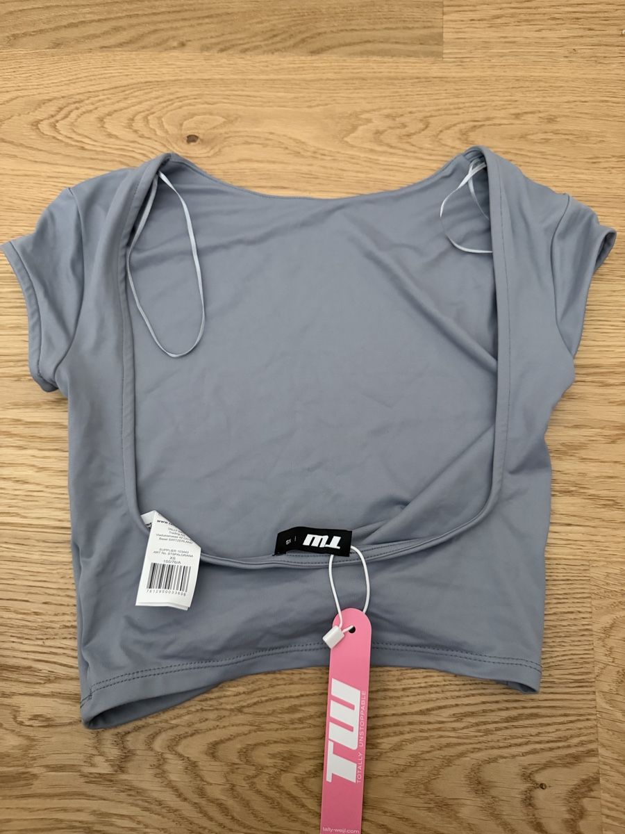 Tally Weijl T-shirt: T-shirt tally weijl – Nuovo (secondo la descrizione) da Carouge GE venduto da goi_krq7 2