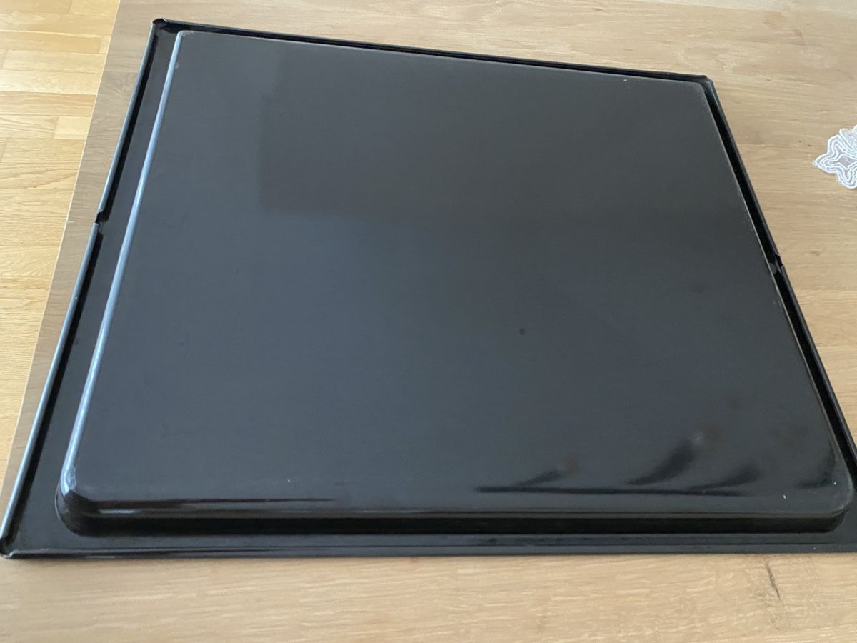 Teglie da forno: Backblech, universal, neuwertig, robust, Ofenblech 46x39cm – Usato da Münsingen venduto da Heinz-113 3