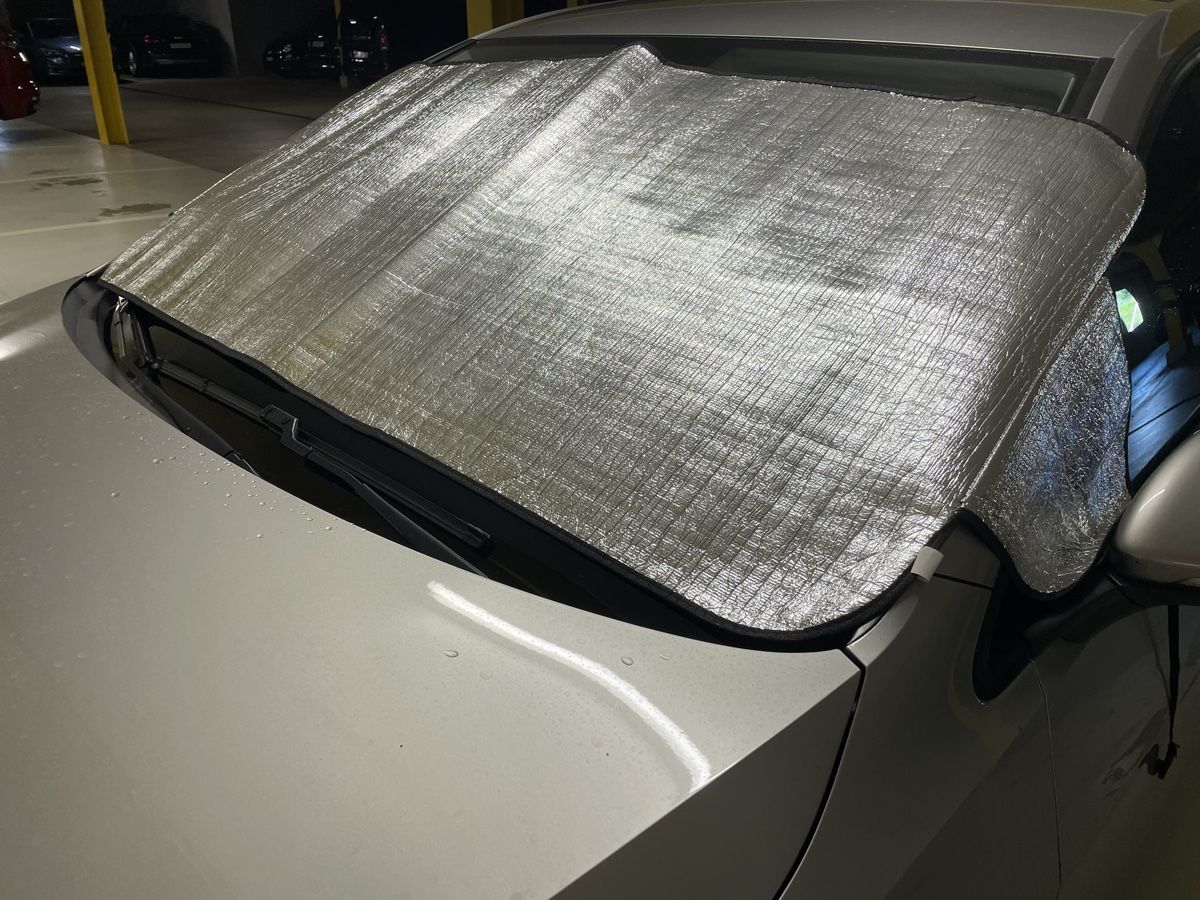 Coperture: Auto Windschutzscheibenabdeckung neuwertig – Nuovo (secondo la descrizione) da Thalwil venduto da Andieg 1