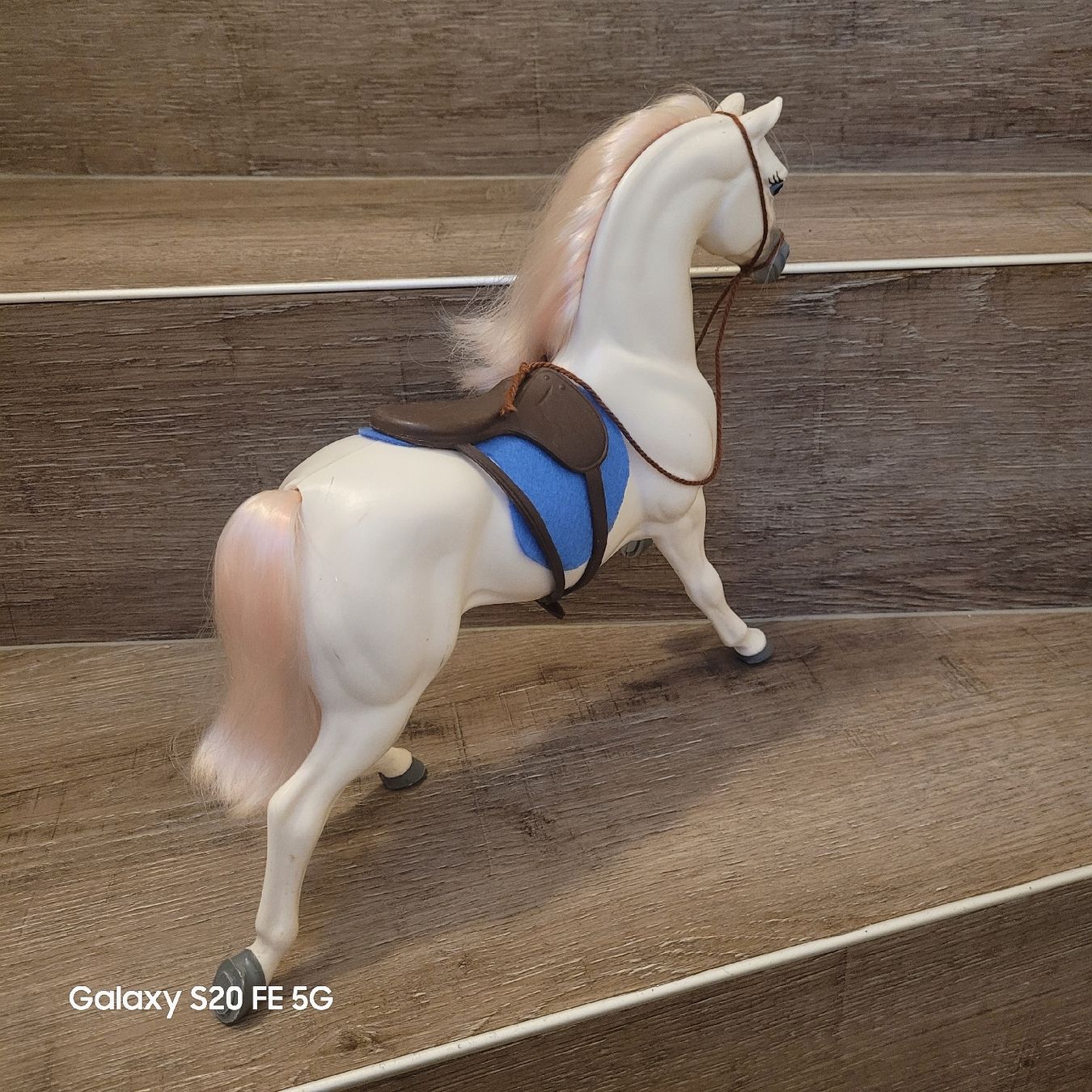 Giocattoli: Barbie Pferd weiss mit Rosa Behang – Usato da Niederbuchsiten venduto da klengyel 3