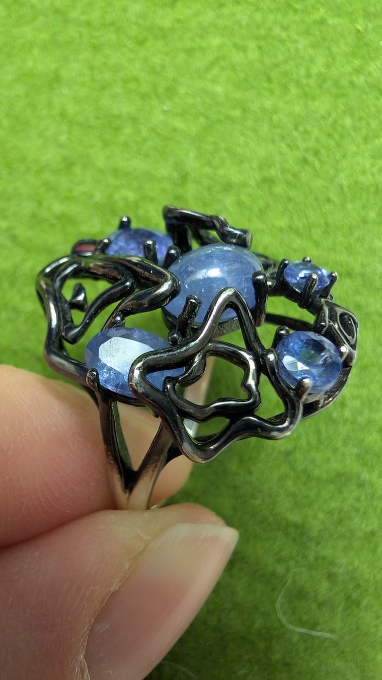Anelli: Designer Künstler Ring. Silber mit Edelsteinen – Usato da Untervaz venduto da Lyraia 2