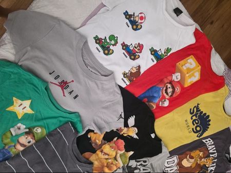 Kinder T-Shirts Grösse 122/128 verschiedene Motive