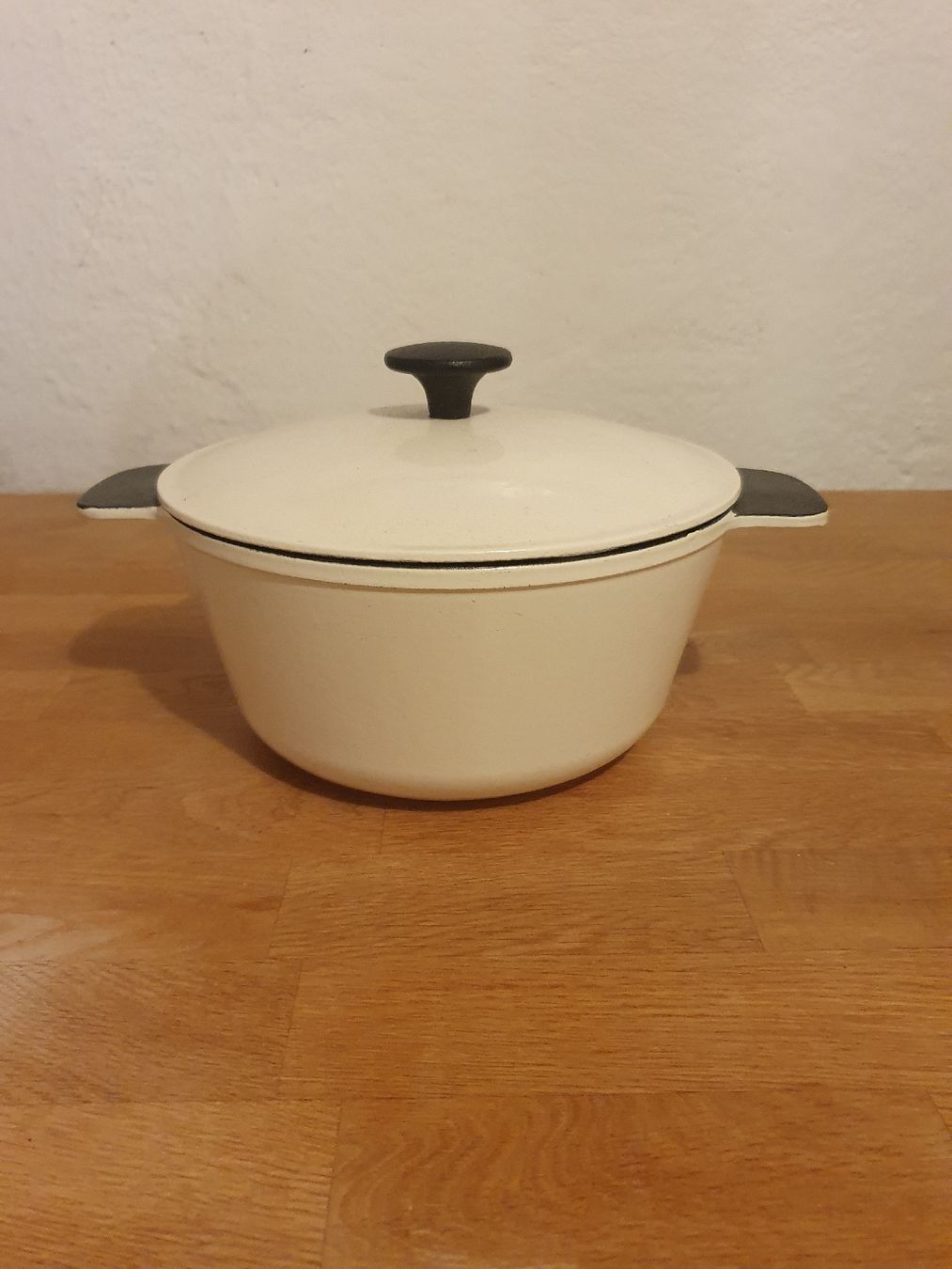 Pentole: Cream Enamel Cast Iron Pot – Usato da Sirnach venduto da eftix