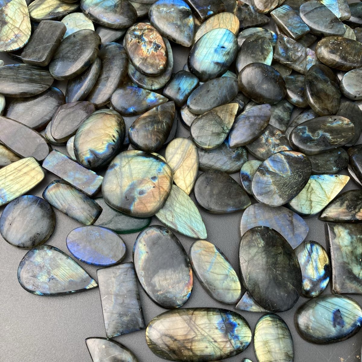 Edelsteine: Exklusiv: 2KG Labradorit Cabochon Lot – Neu (gemäss Beschreibung) aus Biel von djvalbnc 5