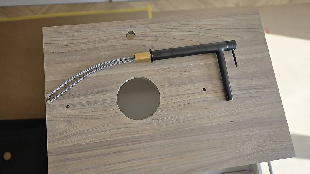 Laufen Mobili per bagno: Richner-Badmöbel mit schwarzem Designer-Aufsatzwaschtisch – Nuovo e nell'imballaggio originale da schaffhausen venduto da hohberg30 2