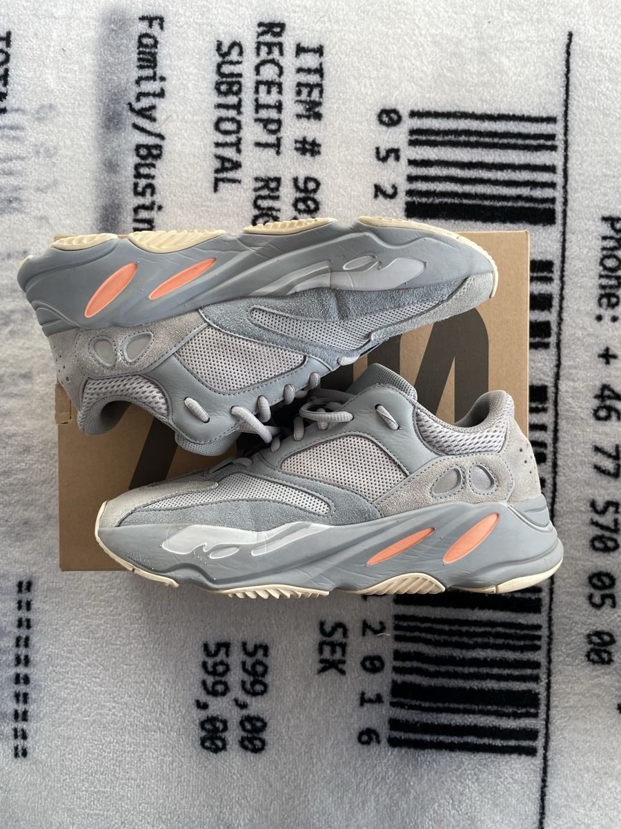 Adidas Scarpe da uomo: Yeezy 700 Inertia – Nuovo (secondo la descrizione) da Morges venduto da ITASAP
