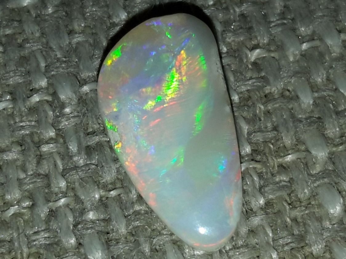 Pietre preziose: Australischer Multicolor Flashfire Opal 1.64ct – Nuovo e nell'imballaggio originale da Uerkheim venduto da Winwinner 4